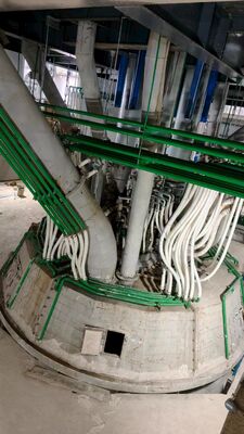 Forno di raffinazione del ferromanganese a carbonio medio da 10000 KVA con sistema di controllo automatico degli elettrodi PLC