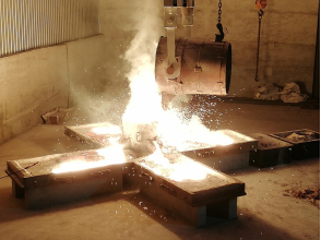 Apparecchiature per forni di raffinazione a basse emissioni di carbonio per ferrocromo per linee di raffinazione di leghe